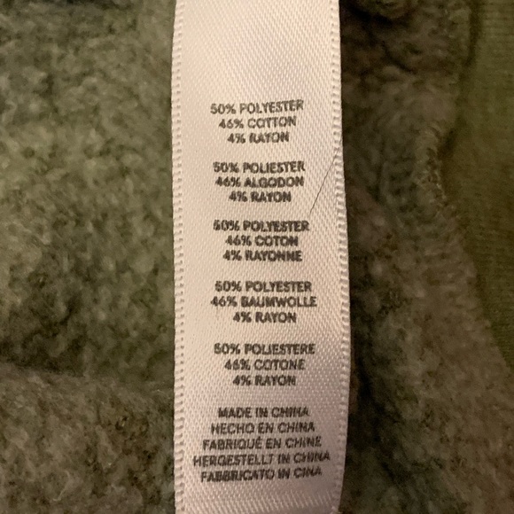 Women’s Camo Hoodie - Picture 2 of 4